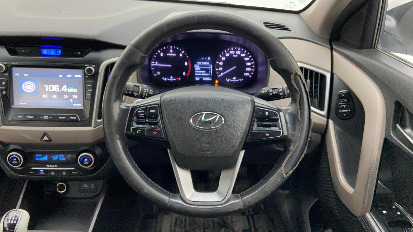 2016 Hyundai Creta SX (O) 1.6 DIESEL, Diesel, Manual, 1,15,994 km, Steering Wheel Close Up
