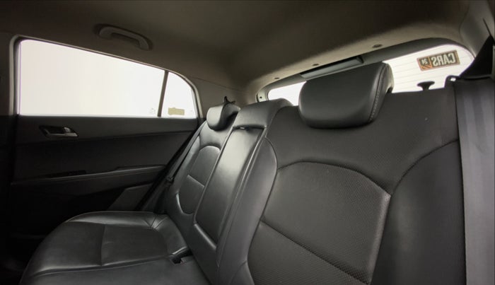 2016 Hyundai Creta SX (O) 1.6 DIESEL, Diesel, Manual, 1,15,994 km, Right Side Rear Door Cabin