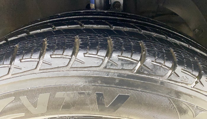 2018 Maruti Baleno DELTA CVT PETROL 1.2, Petrol, Automatic, 37,872 km, Right Front Tyre Tread