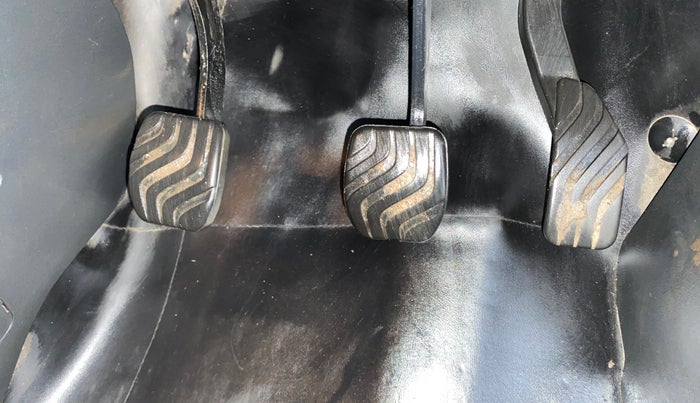 2021 Nissan MAGNITE XL, Petrol, Manual, 26,238 km, Pedals