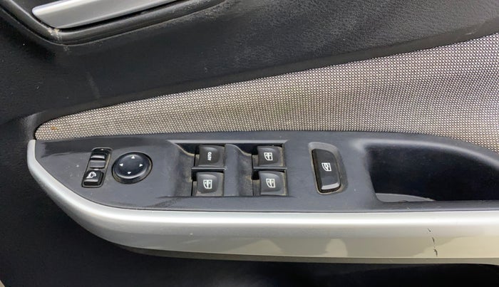 2021 Nissan MAGNITE XL, Petrol, Manual, 26,238 km, Driver Side Door Panels Control