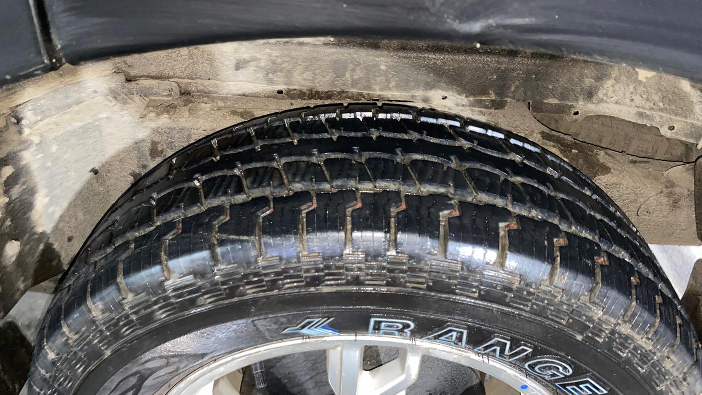 2017 Mahindra Scorpio S10, Diesel, Manual, 62,153 km, Left Rear Tyre Tread