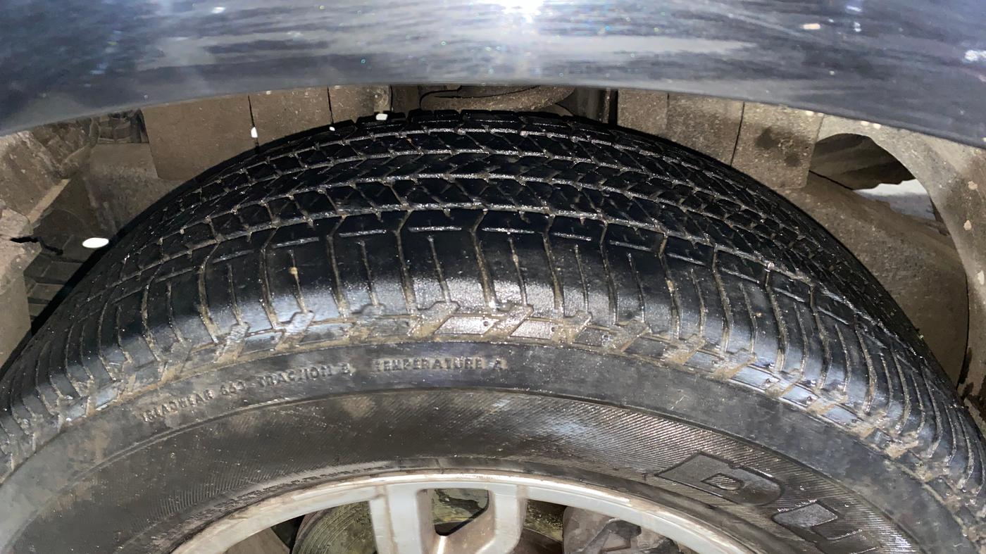 2017 Mahindra Scorpio S10, Diesel, Manual, 62,153 km, Left Front Tyre Tread