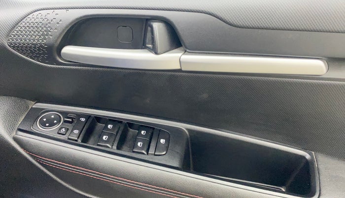 2021 KIA SONET GTX PLUS 1.5, Diesel, Manual, 40,131 km, Driver Side Door Panels Control