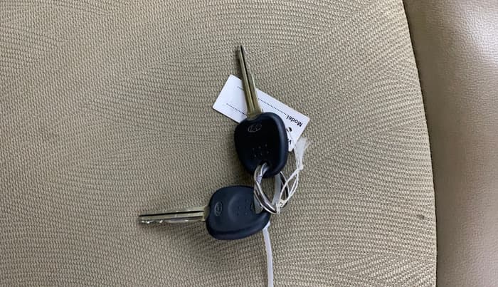 2014 Hyundai i10 MAGNA 1.1, CNG, Manual, 77,250 km, Key Close Up