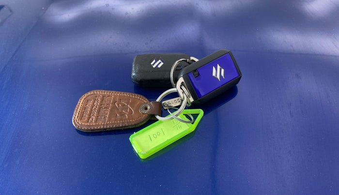 2022 Maruti BREZZA ZXI + AT SMART HYBRID, Petrol, Automatic, 80,733 km, Key Close Up