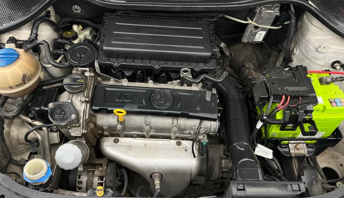 2015 Skoda Rapid 1.6 MPI ACTIVE, Petrol, Manual, 94,515 km, Engine View