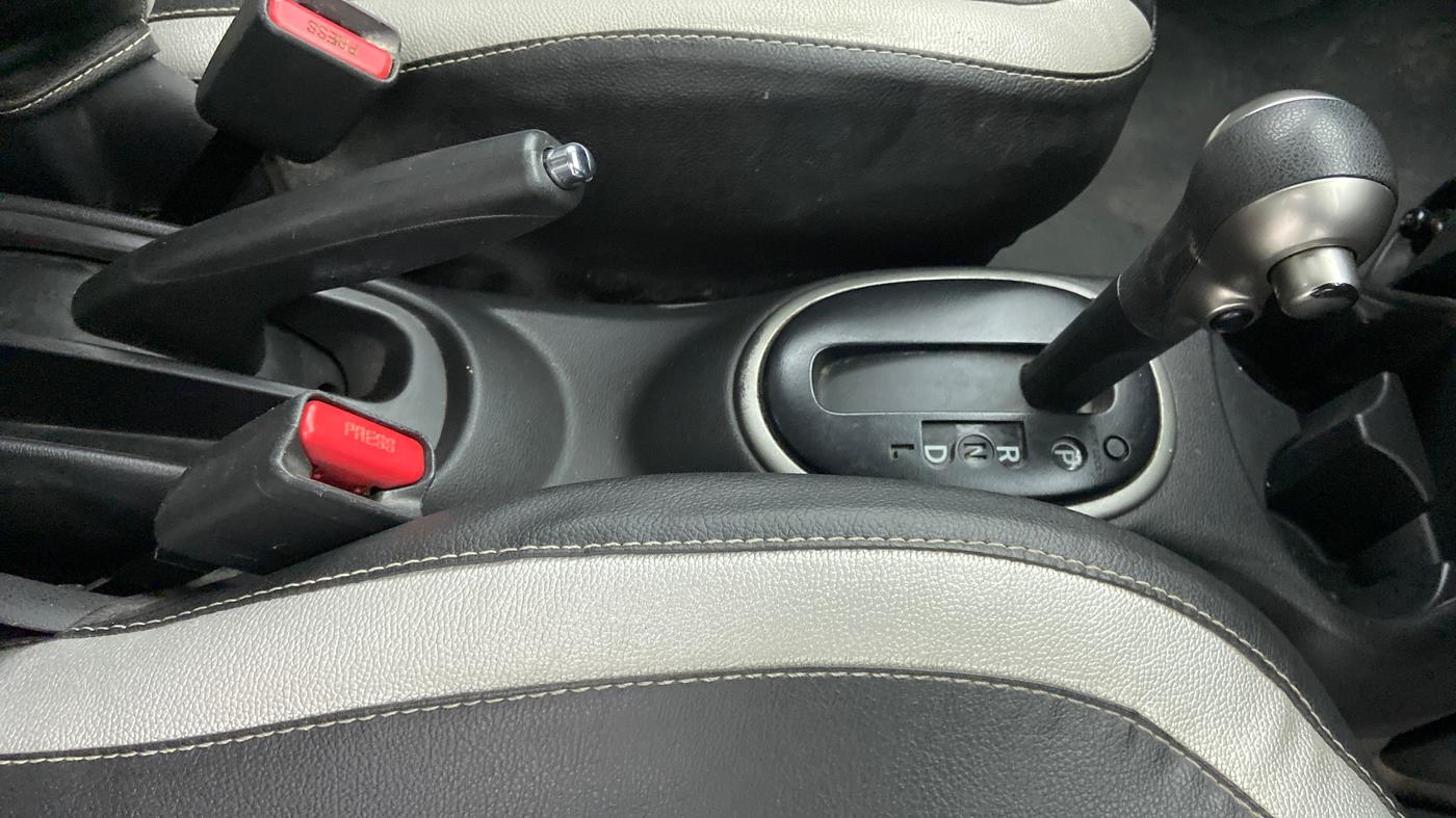 2018 Nissan Micra XL CVT, Petrol, Automatic, 77,108 km, Gear Lever