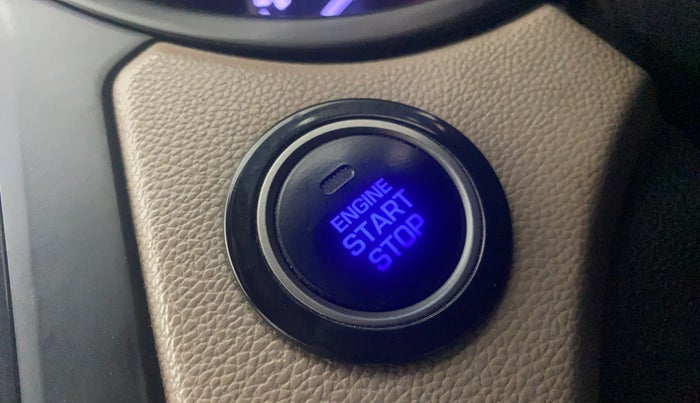 2017 Hyundai Elite i20 ASTA 1.2 (O), Petrol, Manual, 35,801 km, Keyless Start/ Stop Button