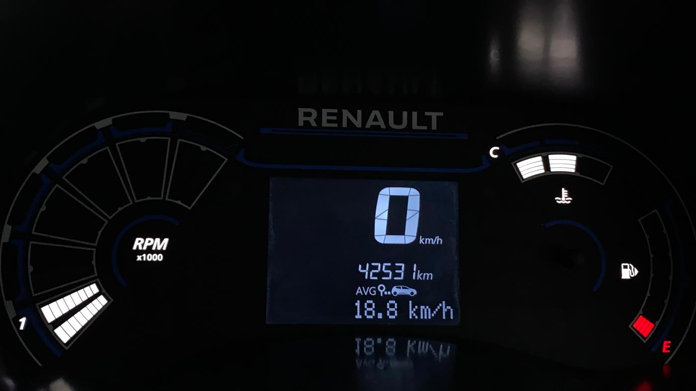 2020 Renault TRIBER RXZ, Petrol, Manual, 42,531 km, Odometer Image