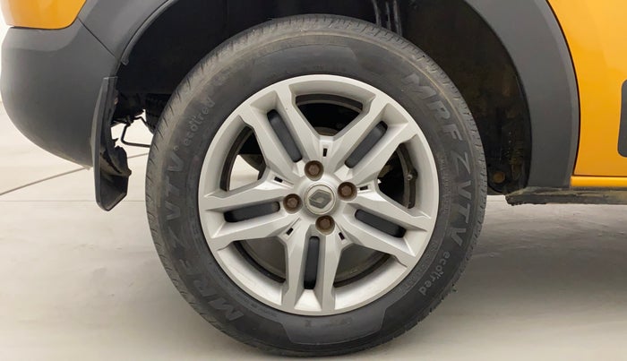 2020 Renault TRIBER RXZ, Petrol, Manual, 42,531 km, Right Rear Wheel