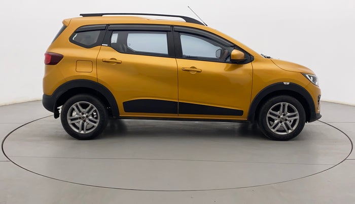 2020 Renault TRIBER RXZ, Petrol, Manual, 42,531 km, Right Side View