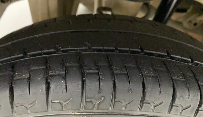 2016 Maruti Alto 800 LXI, Petrol, Manual, 89,853 km, Right Rear Tyre Tread