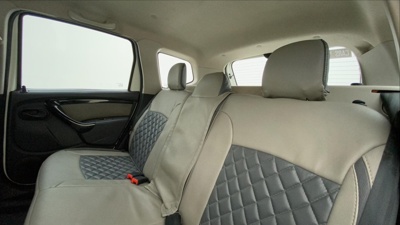 2015 Renault Duster 85 PS RXL DIESEL, Diesel, Manual, 87,360 km, Right Side Rear Door Cabin
