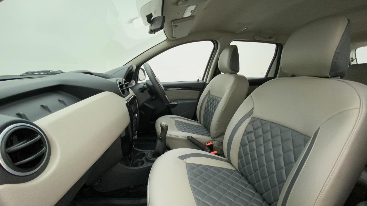2015 Renault Duster 85 PS RXL DIESEL, Diesel, Manual, 87,360 km, Right Side Front Door Cabin