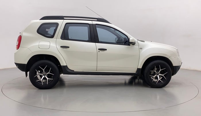 2015 Renault Duster 85 PS RXL DIESEL, Diesel, Manual, 87,360 km, Right Side View