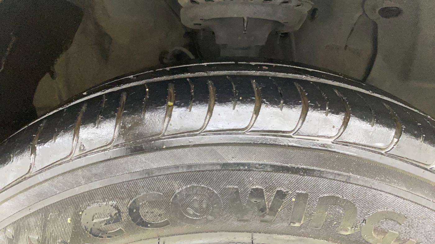 2018 Hyundai Elite i20 MAGNA EXECUTIVE CVT, Petrol, Automatic, 25,852 km, Right Front Tyre Tread