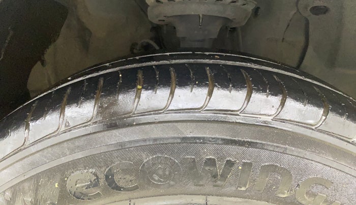 2018 Hyundai Elite i20 MAGNA EXECUTIVE CVT, Petrol, Automatic, 25,852 km, Right Front Tyre Tread