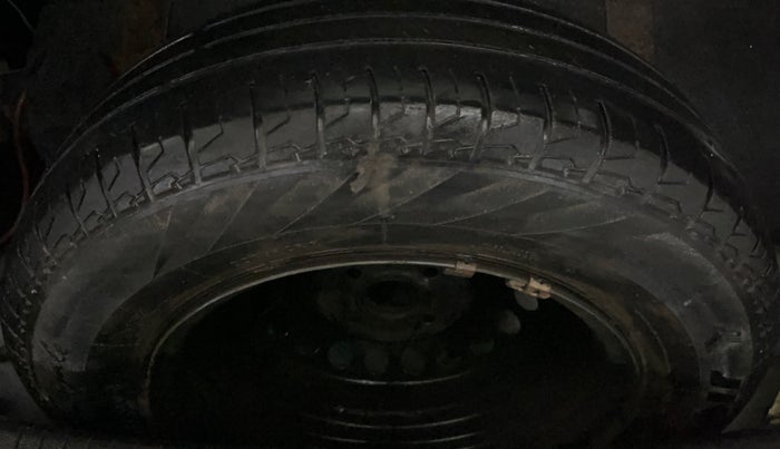 2016 Hyundai Grand i10 MAGNA 1.2 KAPPA VTVT, CNG, Manual, 1,37,728 km, Spare Tyre