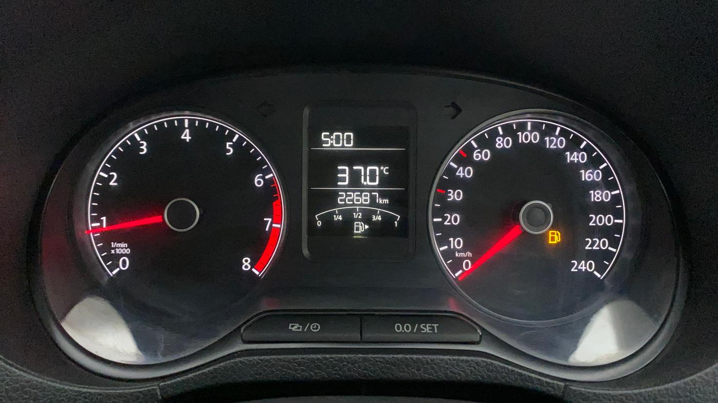 2021 Volkswagen Polo TRENDLINE 1.0L, Petrol, Manual, 22,687 km, Odometer Image