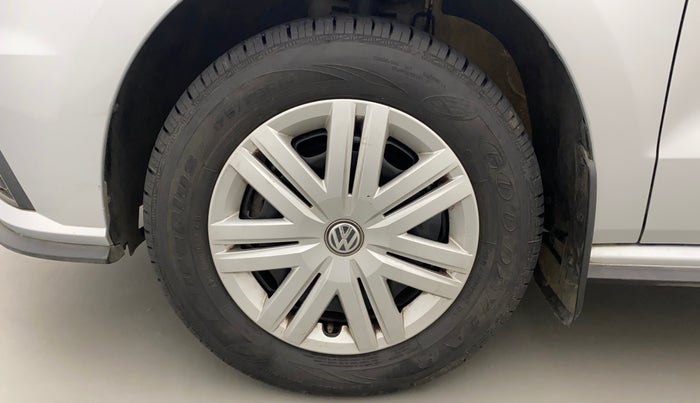 2021 Volkswagen Polo TRENDLINE 1.0L, Petrol, Manual, 22,687 km, Left Front Wheel