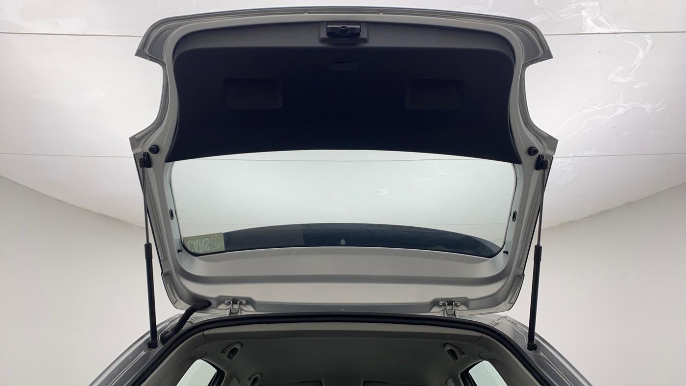2021 Volkswagen Polo TRENDLINE 1.0L, Petrol, Manual, 22,687 km, Boot Door Open