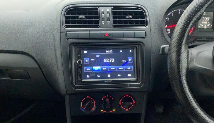 2021 Volkswagen Polo TRENDLINE 1.0L, Petrol, Manual, 22,687 km, Air Conditioner