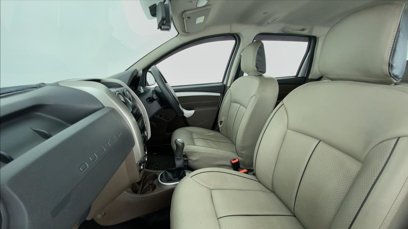 2016 Renault Duster RXL PETROL 104, Petrol, Manual, Right Side Front Door Cabin