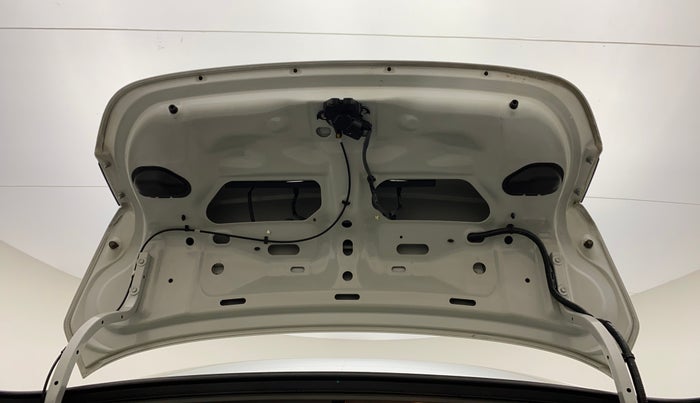 2016 Maruti Ciaz ZXI+, Petrol, Manual, 58,718 km, Boot Door Open