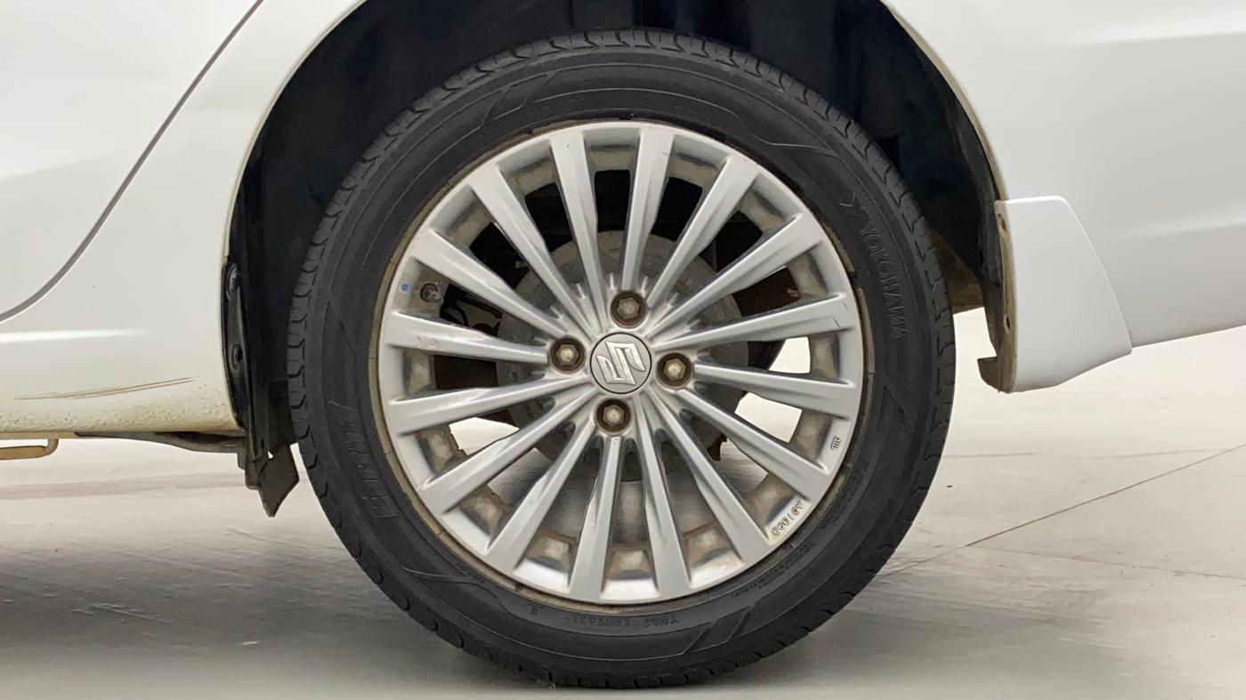 2016 Maruti Ciaz ZXI+, Petrol, Manual, 58,718 km, Left Rear Wheel