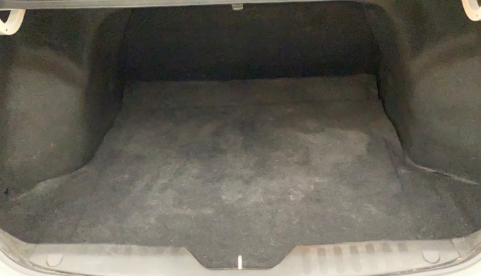 2016 Maruti Ciaz ZXI+, Petrol, Manual, 58,718 km, Boot Inside
