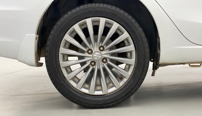 2016 Maruti Ciaz ZXI+, Petrol, Manual, 58,718 km, Right Rear Wheel