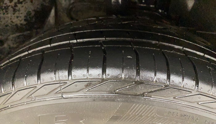 2021 Tata NEXON XZA PLUS PETROL, Petrol, Automatic, 44,605 km, Right Front Tyre Tread