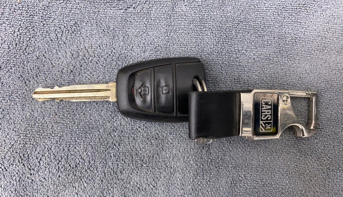 2014 Hyundai Grand i10 MAGNA 1.1 CRDI, Diesel, Manual, 72,932 km, Key Close Up