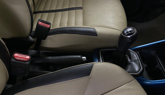 2017 Maruti IGNIS DELTA 1.2, Petrol, Manual, 79,713 km, Gear Lever