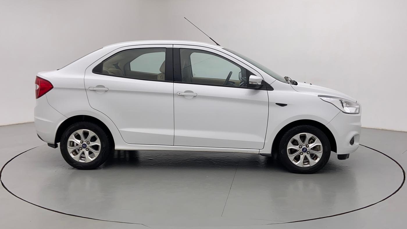 2017 Ford Figo Aspire 1.2 TITANIUM PETROL, Petrol, Manual, 17,536 km, Right Side