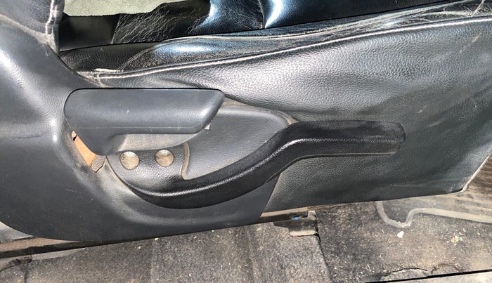 2018 Honda BR-V 1.5L I- DTEC VX, Diesel, Manual, 91,347 km, Driver Side Adjustment Panel