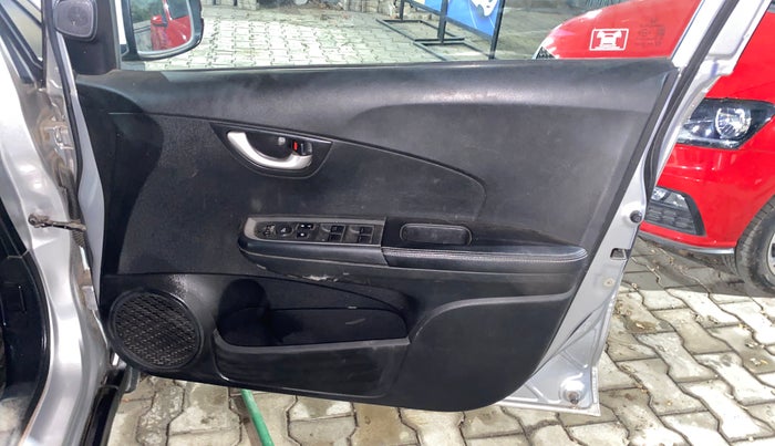 2018 Honda BR-V 1.5L I- DTEC VX, Diesel, Manual, 91,347 km, Driver Side Door Panels Control