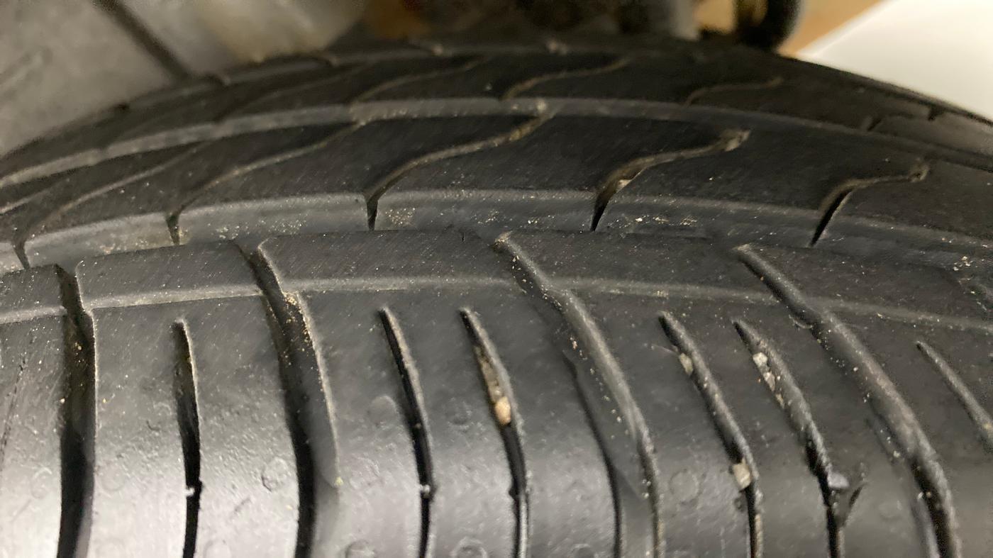 2019 Ford New Figo 1.2 TITANIUM, Petrol, Manual, 7,440 km, Left Rear Tyre Tread