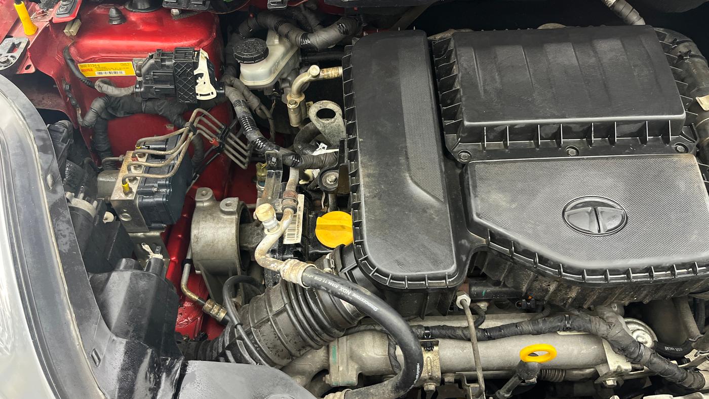2019 Tata NEXON XZ PLUS DIESEL, Diesel, Manual, 66,593 km, Engine View - Right