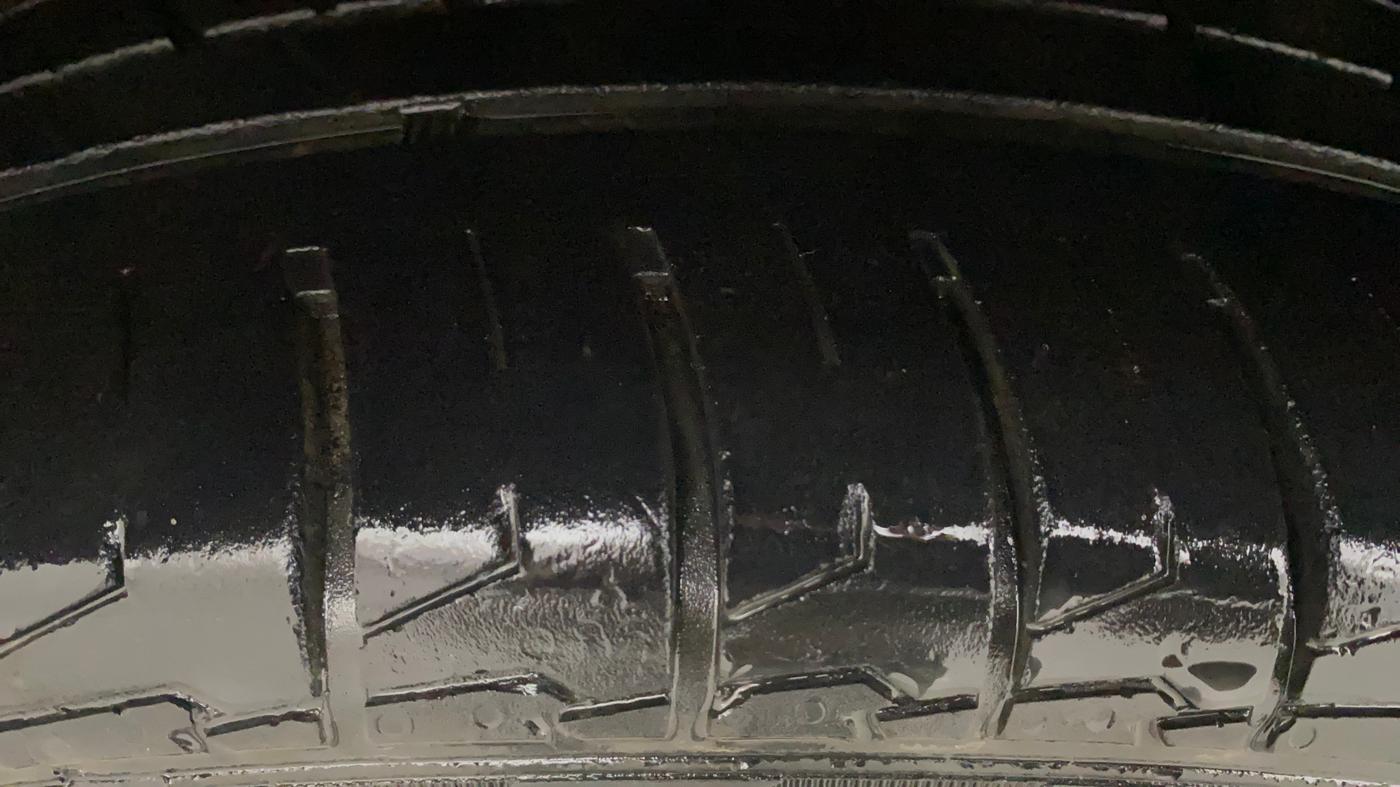 2019 Hyundai Elite i20 ASTA (O) CVT, Petrol, Automatic, 1,12,511 km, Left Front Tyre Tread