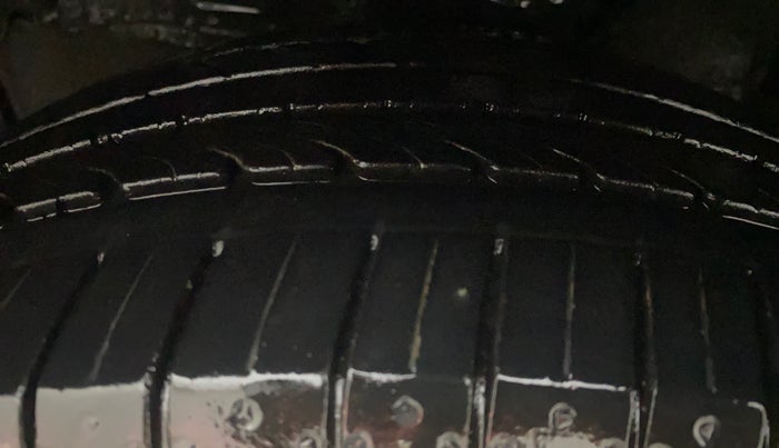 2014 Hyundai Verna FLUIDIC 1.6 VTVT SX AT, Petrol, Automatic, 42,671 km, Left Front Tyre Tread