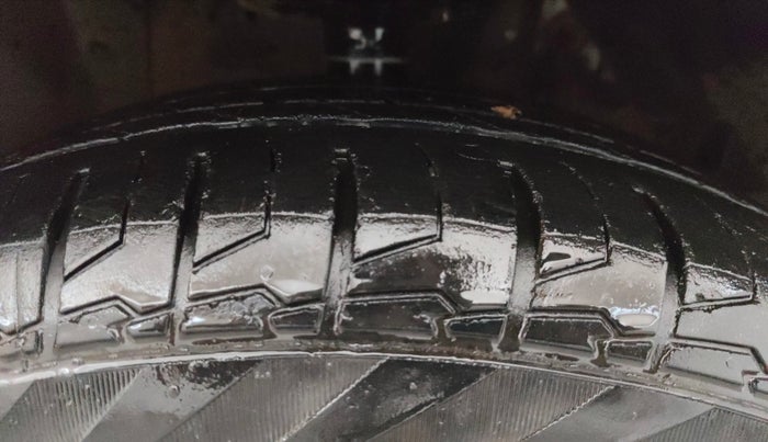 2022 Maruti S Cross SIGMA 1.5, Petrol, Manual, 39,031 km, Right Front Tyre Tread