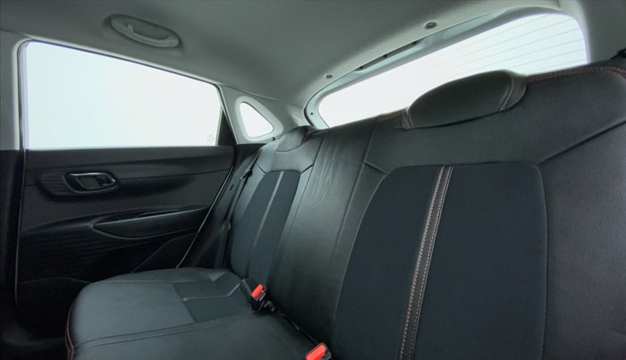 2021 Hyundai NEW I20 SPORTZ 1.2 MT, Petrol, Manual, 1,582 km, Right Side Rear Door Cabin