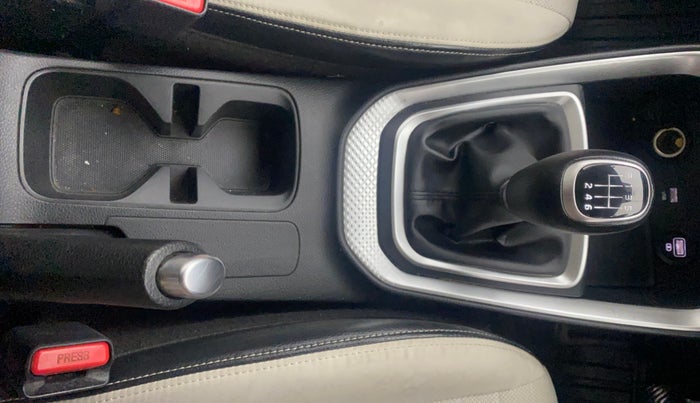 2021 KIA SONET HTX 1.5, Diesel, Manual, 79,179 km, Gear Lever