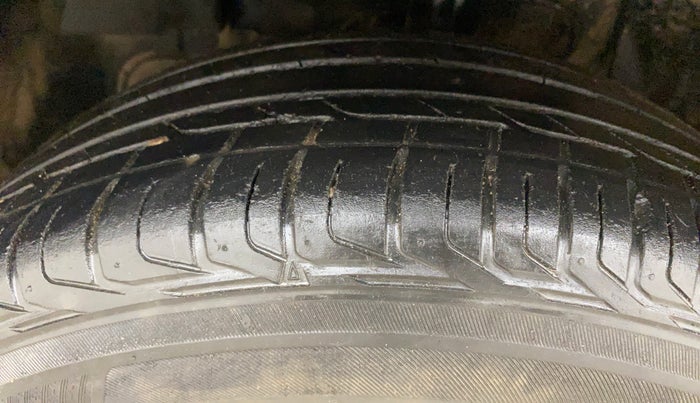 2023 Tata NEXON XZ PLUS LUXURY SUNROOF PETROL, Petrol, Manual, 62,324 km, Left Front Tyre Tread