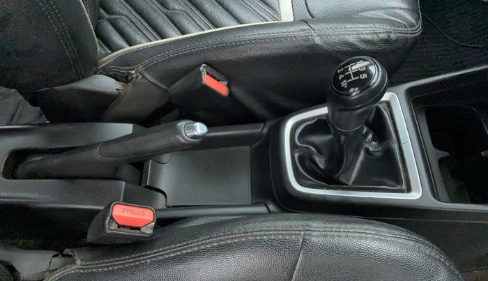 2018 Maruti Swift ZXI+, Petrol, Manual, 29,465 km, Gear Lever