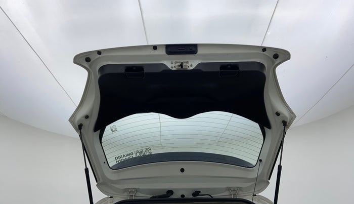 2018 Maruti Swift ZXI+, Petrol, Manual, 29,465 km, Boot Door Open