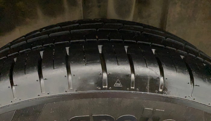 2021 Nissan MAGNITE XE, Petrol, Manual, 29,360 km, Left Rear Tyre Tread