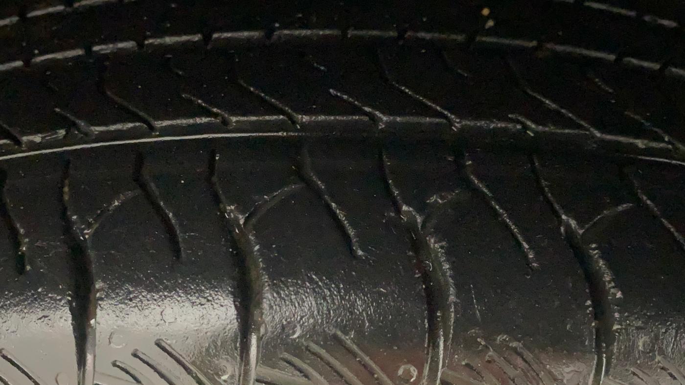2023 Maruti Grand Vitara DELTA SMART HYBRID AT, Petrol, Automatic, 51,190 km, Right Front Tyre Tread
